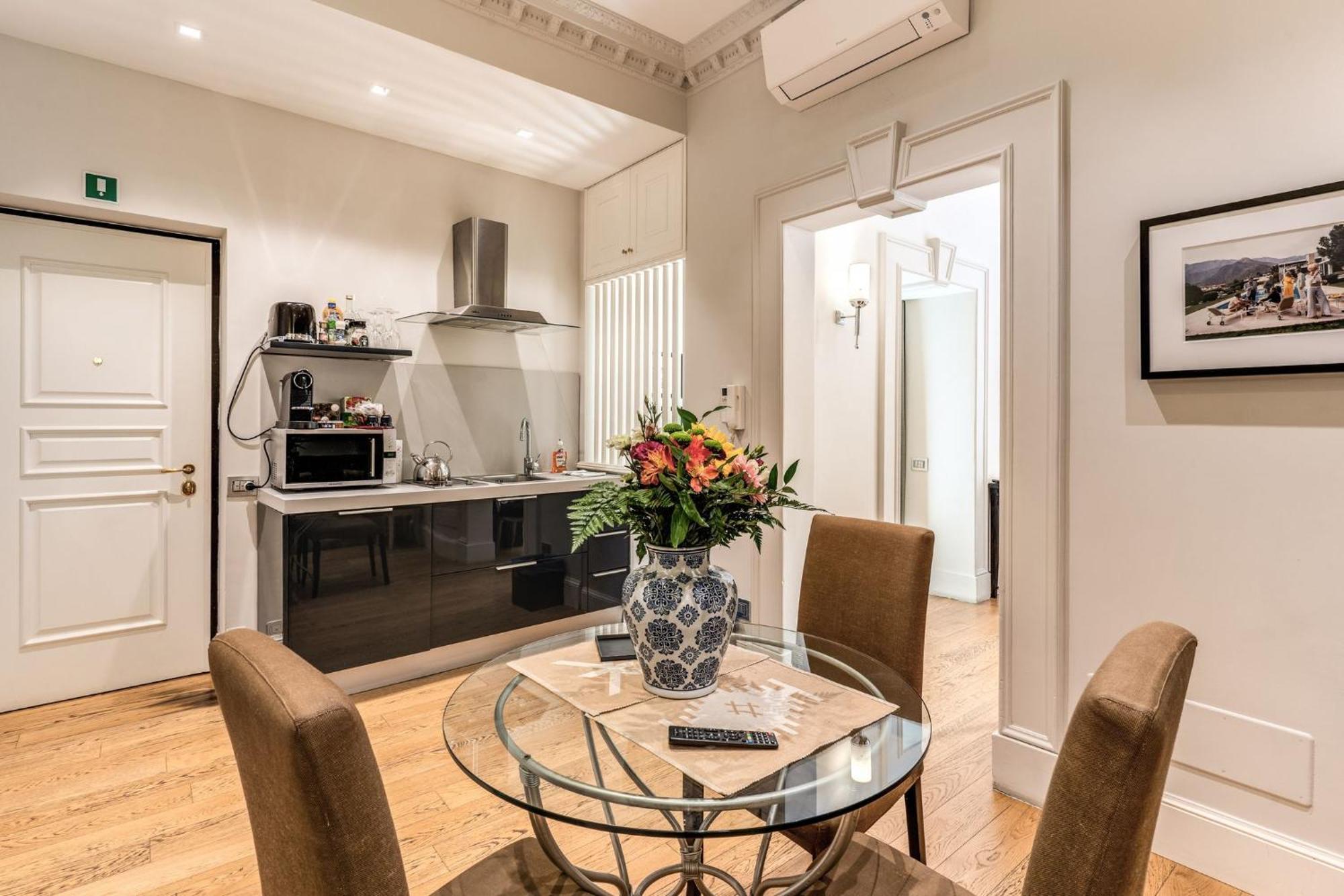 Via Napoli Apartments Roma Ngoại thất bức ảnh